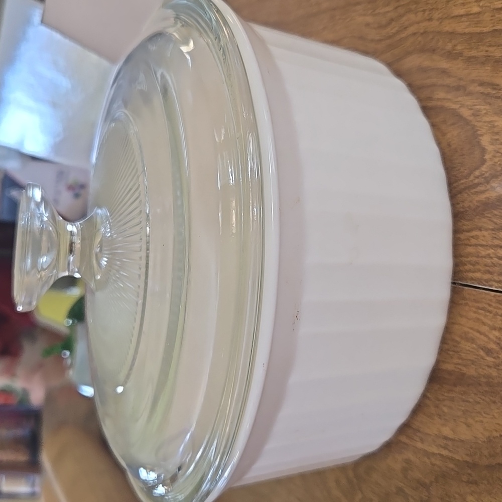 Corningware French White Round Covered Casserole